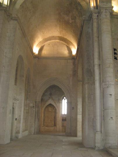 2015-07 Abbaye de Montmajour004.JPG
